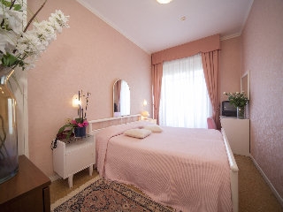 Imagen de los interiores del Hotel Aquila Doro Hotel. Foto 22