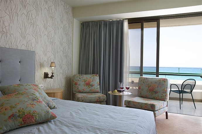 Imagen de la habitación del Hotel Aquila Porto Rethymno. Foto 8