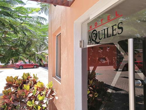 Imagen general del Hotel Aquiles. Foto 1