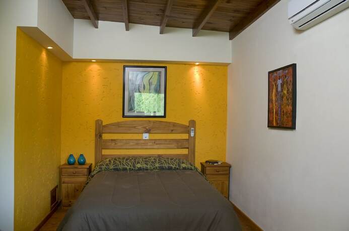 Imagen de la habitación del Hotel Aquimequedo. Foto 11