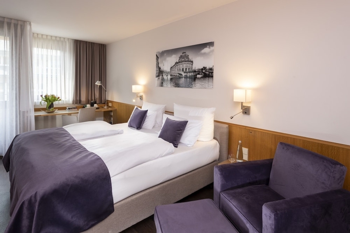Imagen de la habitación del Hotel Aquino Berlin. Foto 13