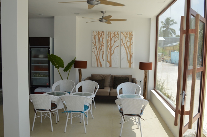 Imagen de los interiores del Hotel Aquzz Hotel & Spa. Foto 10