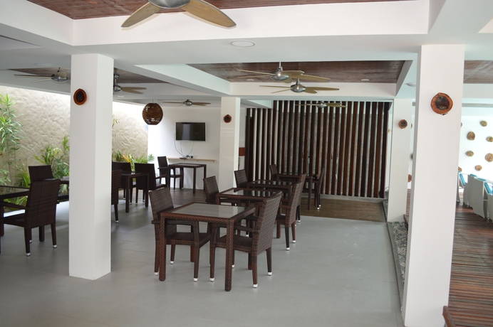 Imagen de los interiores del Hotel Aquzz Hotel & Spa. Foto 11