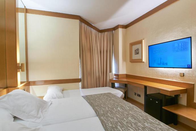 Imagen de la habitación del Hotel Ar Los Arcos. Foto 5
