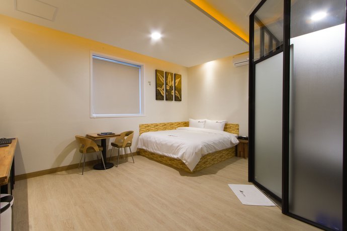 Imagen de la habitación del Hotel Ara. Foto 3