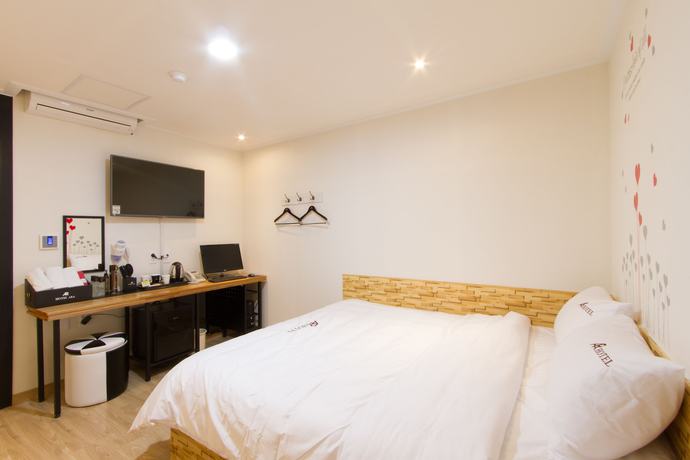 Imagen de la habitación del Hotel Ara. Foto 5