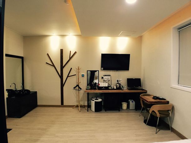 Imagen de la habitación del Hotel Ara. Foto 11