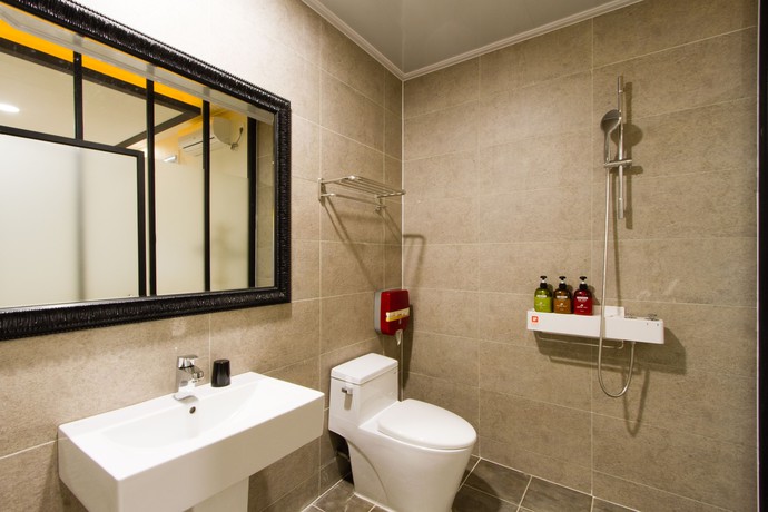 Imagen de la habitación del Hotel Ara. Foto 13