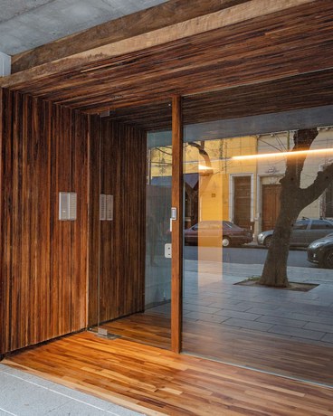 Imagen de los interiores del Hotel Ara Homes Buenos Aires. Foto 20