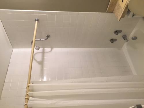 Imagen de la habitación del Hotel Araamda Inn Albany. Foto 13