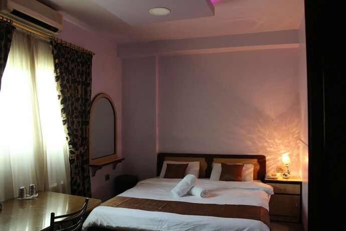 Imagen de la habitación del Hotel Arab Tower. Foto 14