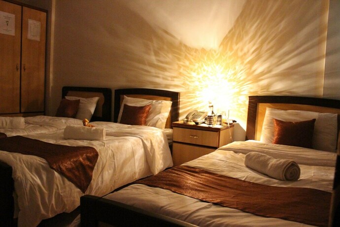 Imagen de la habitación del Hotel Arab Tower. Foto 20