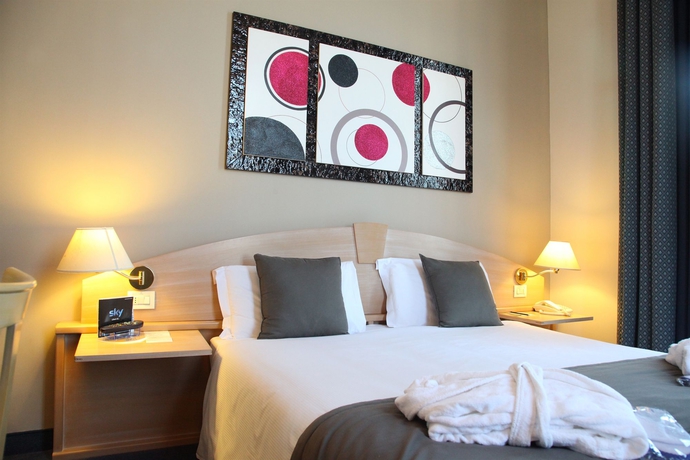 Imagen de la habitación del Hotel Araba Fenice. Foto 9