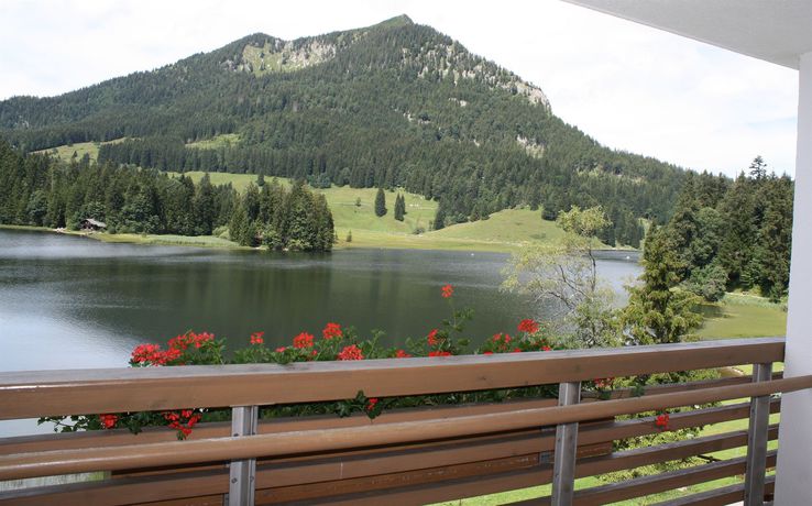 Imagen de los interiores del Hotel Arabella Alpenhotelam Spitzingsee, A Tribute Portfolio. Foto 13