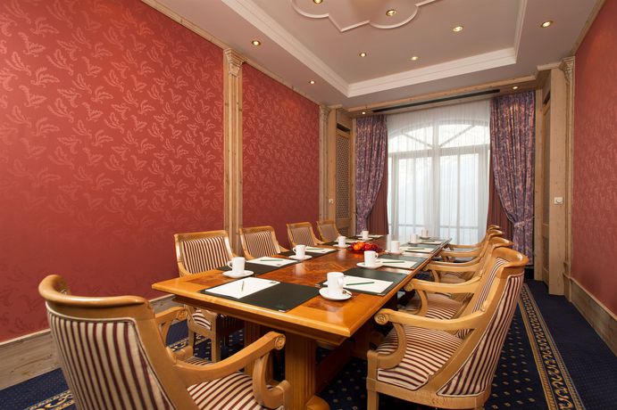 Imagen del bar/restaurante del Hotel Arabella Alpenhotelam Spitzingsee, A Tribute Portfolio. Foto 3