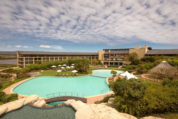 Imagen de la piscina del Hotel Arabella Golf and Spa. Foto 11