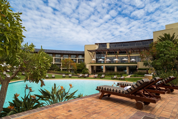 Imagen de la piscina del Hotel Arabella Golf and Spa. Foto 12