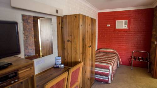 Imagen de la habitación del Hotel Arabella Motor Inn. Foto 4