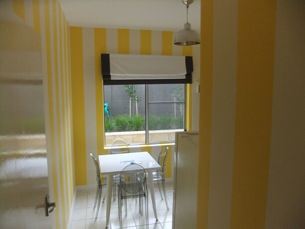 Imagen de la habitación del Hotel Arabella On West Apartments. Foto 9