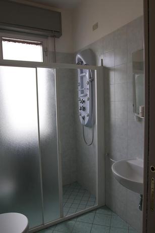 Imagen de la habitación del Hotel Arabesco. Foto 9