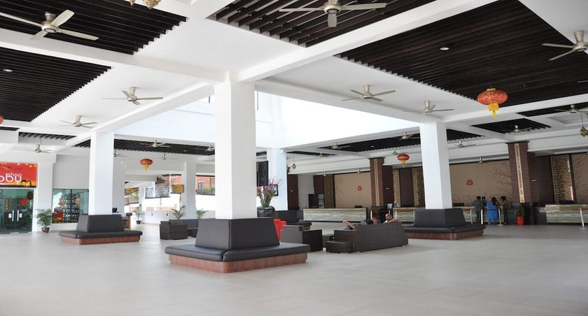 Imagen de los interiores del Hotel Arabian Bay Resort - Bukit Gambang Resort City. Foto 18