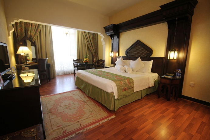 Imagen de la habitación del Hotel Arabian Courtyard and Spa. Foto 8