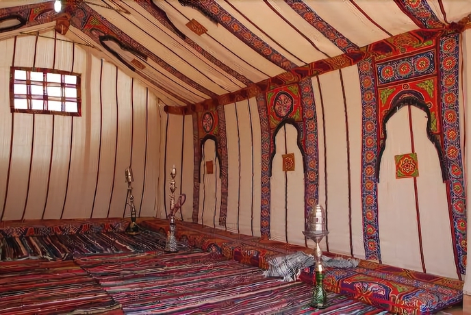 Imagen de los interiores del Hotel Arabian Nights. Foto 18