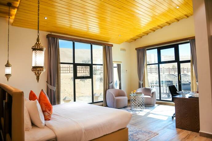 Imagen de la habitación del Hotel Arabian Nights Resort and Spa. Foto 15