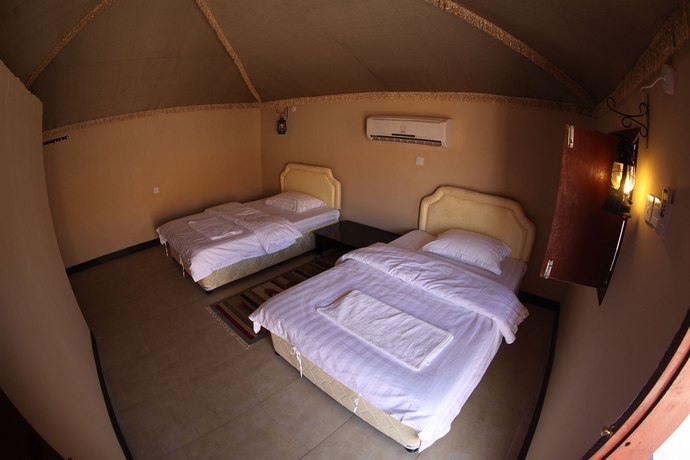 Imagen de la habitación del Hotel Arabian Oryx Camp. Foto 6