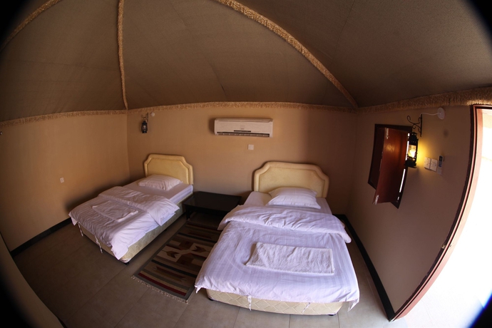 Imagen de la habitación del Hotel Arabian Oryx Camp. Foto 7