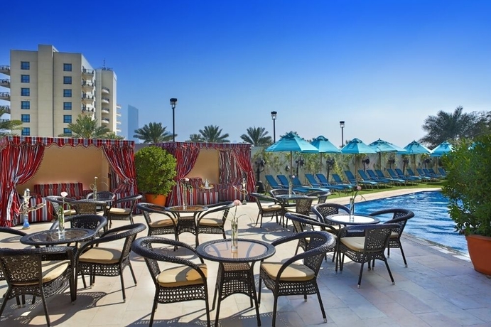 Imagen de los exteriores del Hotel Arabian Park. Foto 10