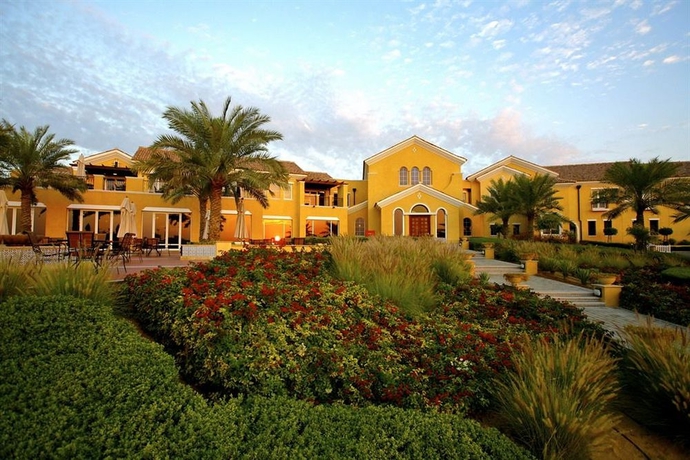Imagen de los exteriores del Hotel Arabian Ranches Golf Club. Foto 4
