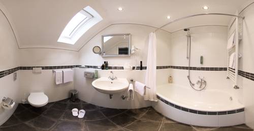 Imagen de la habitación del Hotel Arador. Foto 6