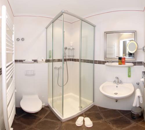 Imagen de la habitación del Hotel Arador. Foto 14