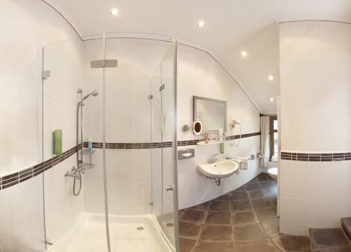 Imagen de la habitación del Hotel Arador. Foto 15