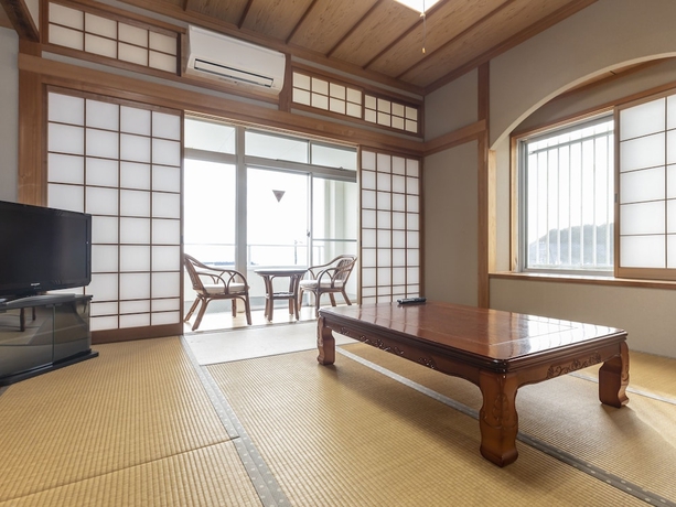 Imagen de la habitación del Hotel Arafune Resort. Foto 2