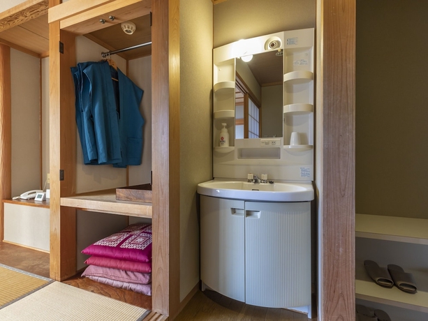 Imagen de la habitación del Hotel Arafune Resort. Foto 9