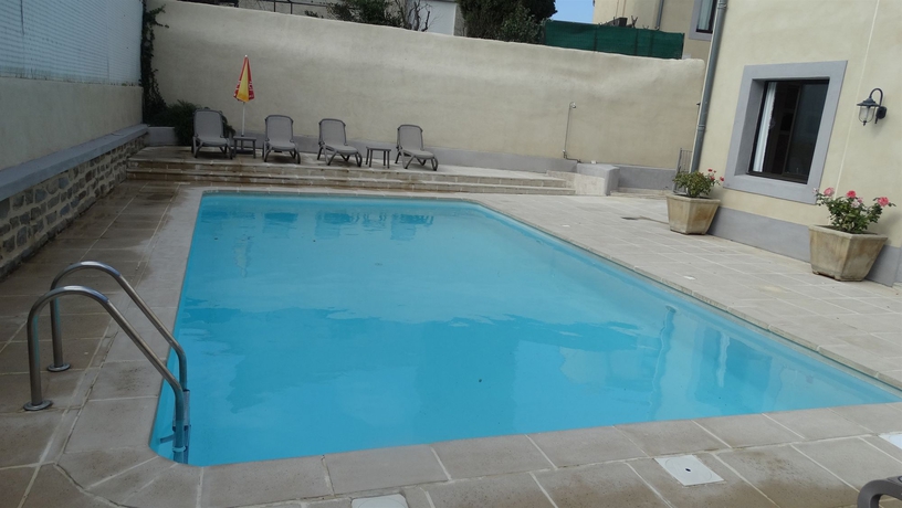 Imagen de la piscina del Hotel Aragon, Carcassonne. Foto 16