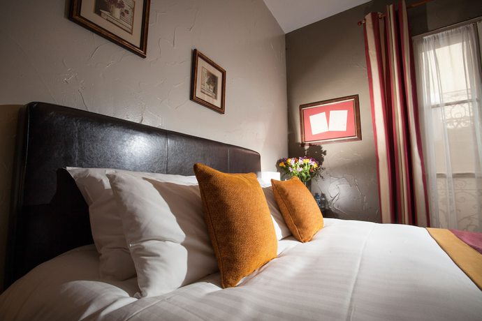 Imagen de la habitación del Hotel Aragon, Montpellier. Foto 10