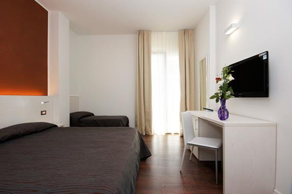 Imagen de la habitación del Hotel Aragosta, Cattolica. Foto 5