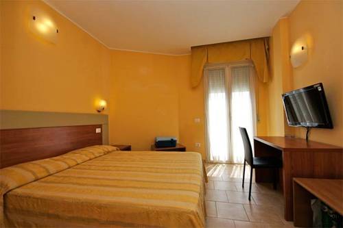 Imagen de la habitación del Hotel Aragosta, Cattolica. Foto 6