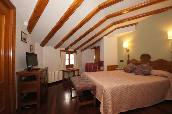 Imagen de la habitación del Hotel Aragüells. Foto 6