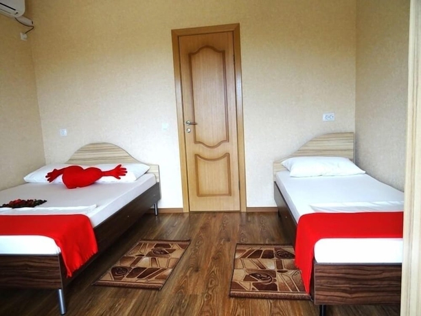 Imagen de la habitación del Hotel Aragva. Foto 13