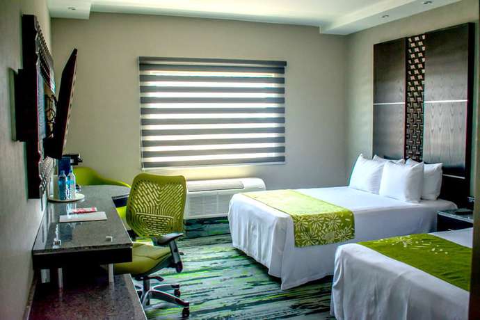 Imagen de la habitación del Hotel Araiza San Luis. Foto 8