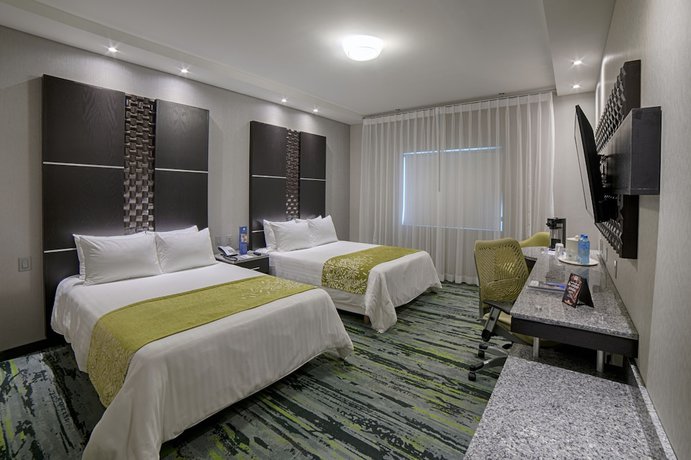 Imagen de la habitación del Hotel Araiza San Luis. Foto 18