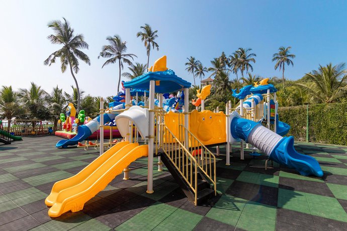 Imagen de los exteriores del Hotel Araliya Beach Resort and Spa. Foto 11