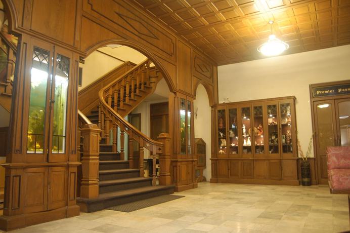 Imagen de los interiores del Hotel Aram, Jamnagar. Foto 19