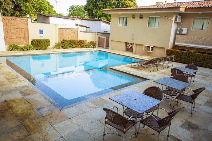 Imagen de la piscina del Hotel Aram Ponta Negra. Foto 14