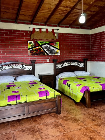 Imagen de la habitación del Hotel Aramat Heliconias. Foto 7