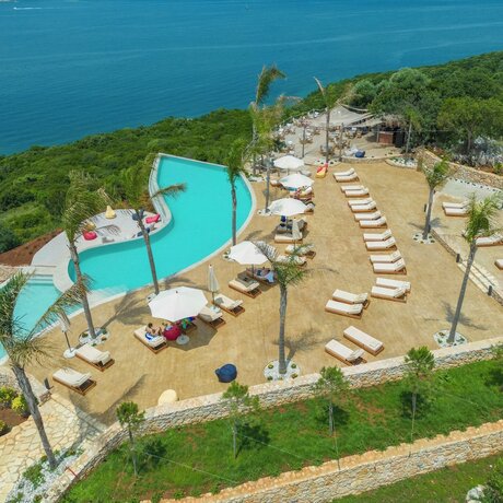 Imagen general del Hotel Arameras Beach Resort. Foto 4